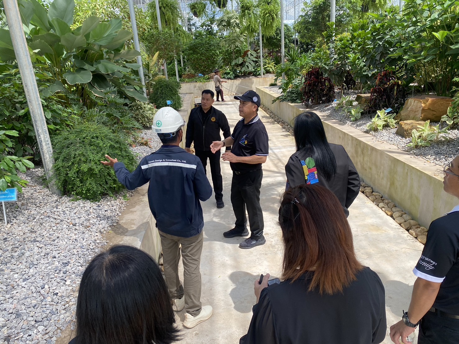 title - รองเลขาธิการ ส.ป.ก. และผู้ตรวจราชการ ส.ป.ก. ร่วมลงพื้นที่ในส่วนการจัดงานการนิทรรศการของ ส.ป.ก. ในงานมหกรรมพืชสวนโลก 2569 พร้อมทั้งตรวจเยี่ยมส.ป.ก.อุดรธานี